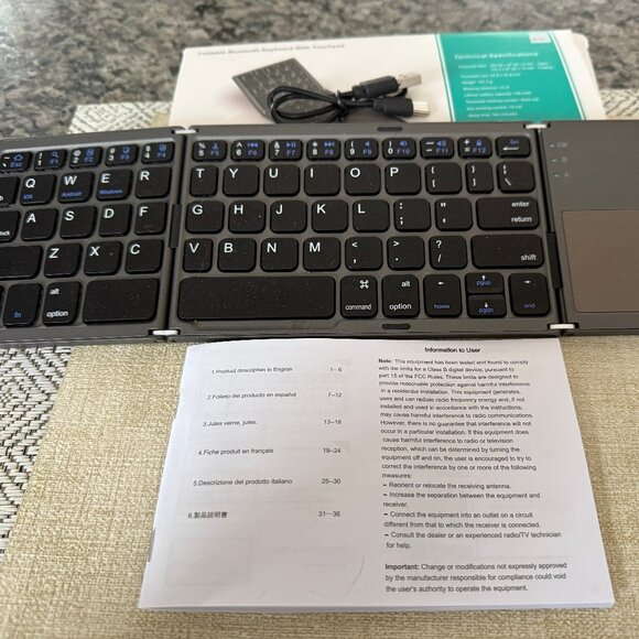 Fold-able Bluetooth Keyboard with Touchpad - Picture 1 of 4